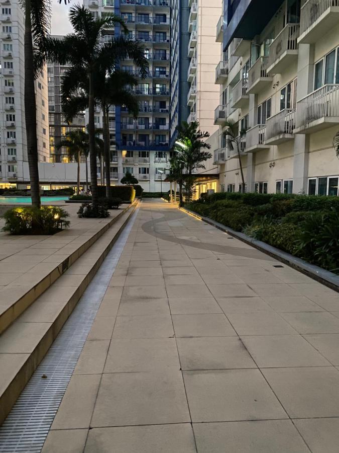 Madison'S Place At Sea Moa Manila Exterior foto