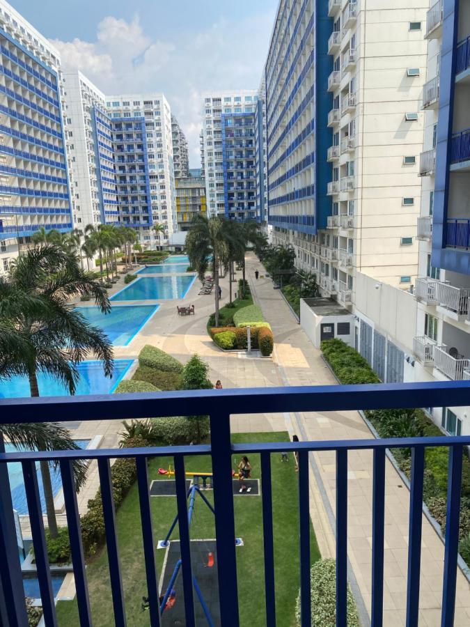 Madison'S Place At Sea Moa Manila Exterior foto