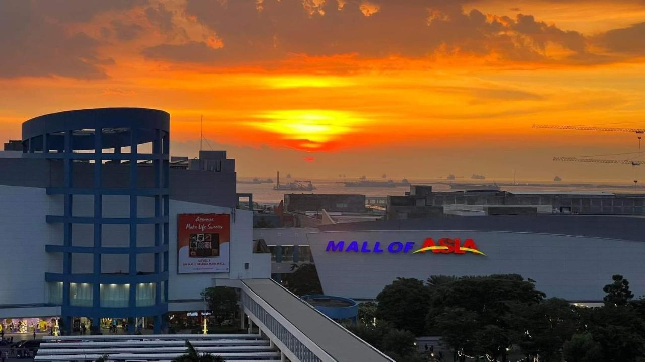 Madison'S Place At Sea Moa Manila Exterior foto