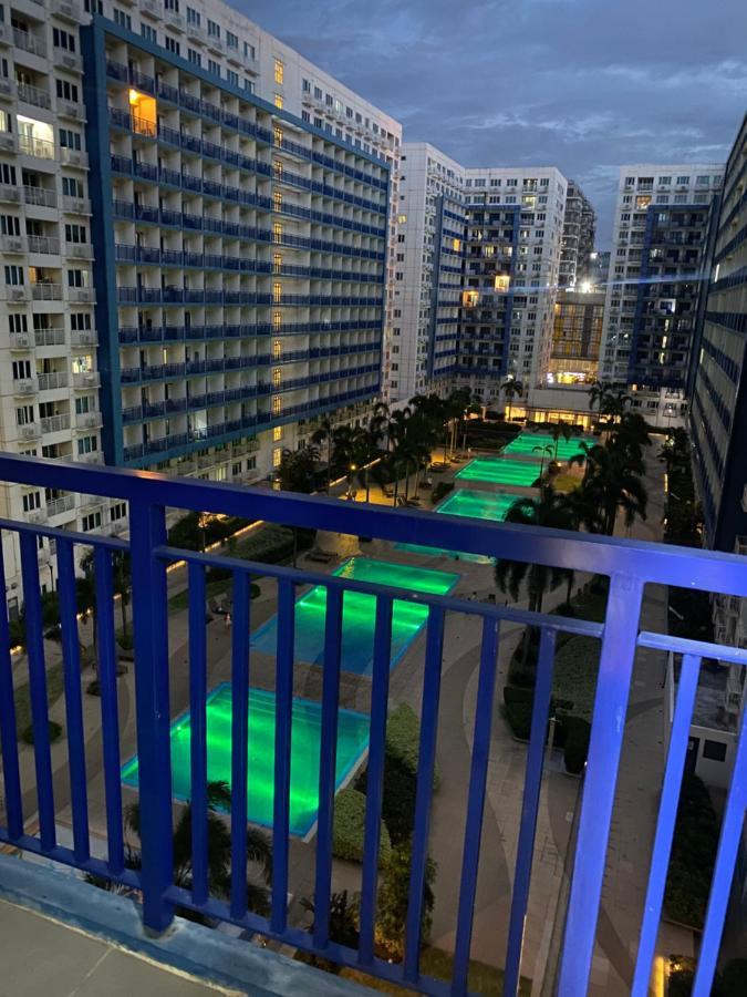 Madison'S Place At Sea Moa Manila Exterior foto